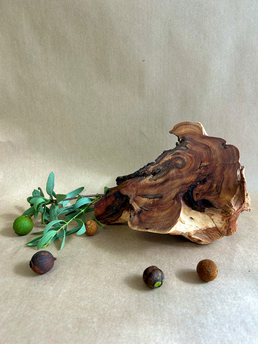Sandalwood Feature Piece